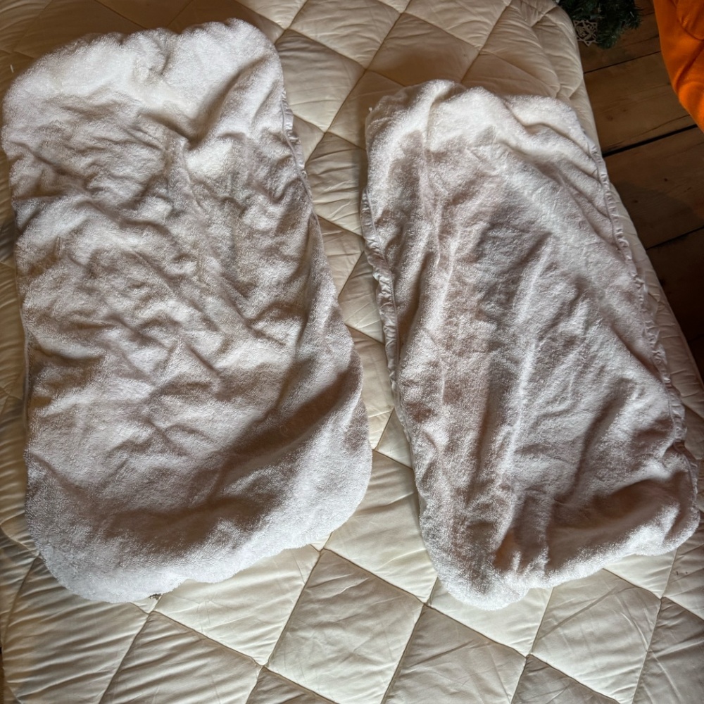 WASHED ORGANIC LINEN CHANGING PAD COVER - Restoration Hardware - LIKE NEW - Picture 2 of 5
